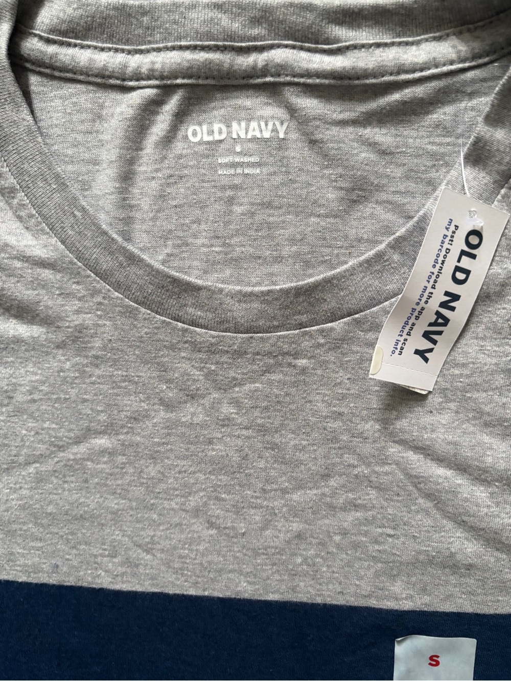 Old Navy Gray T-Shirt with Navy Chest Stripe - Picture 4 of 4